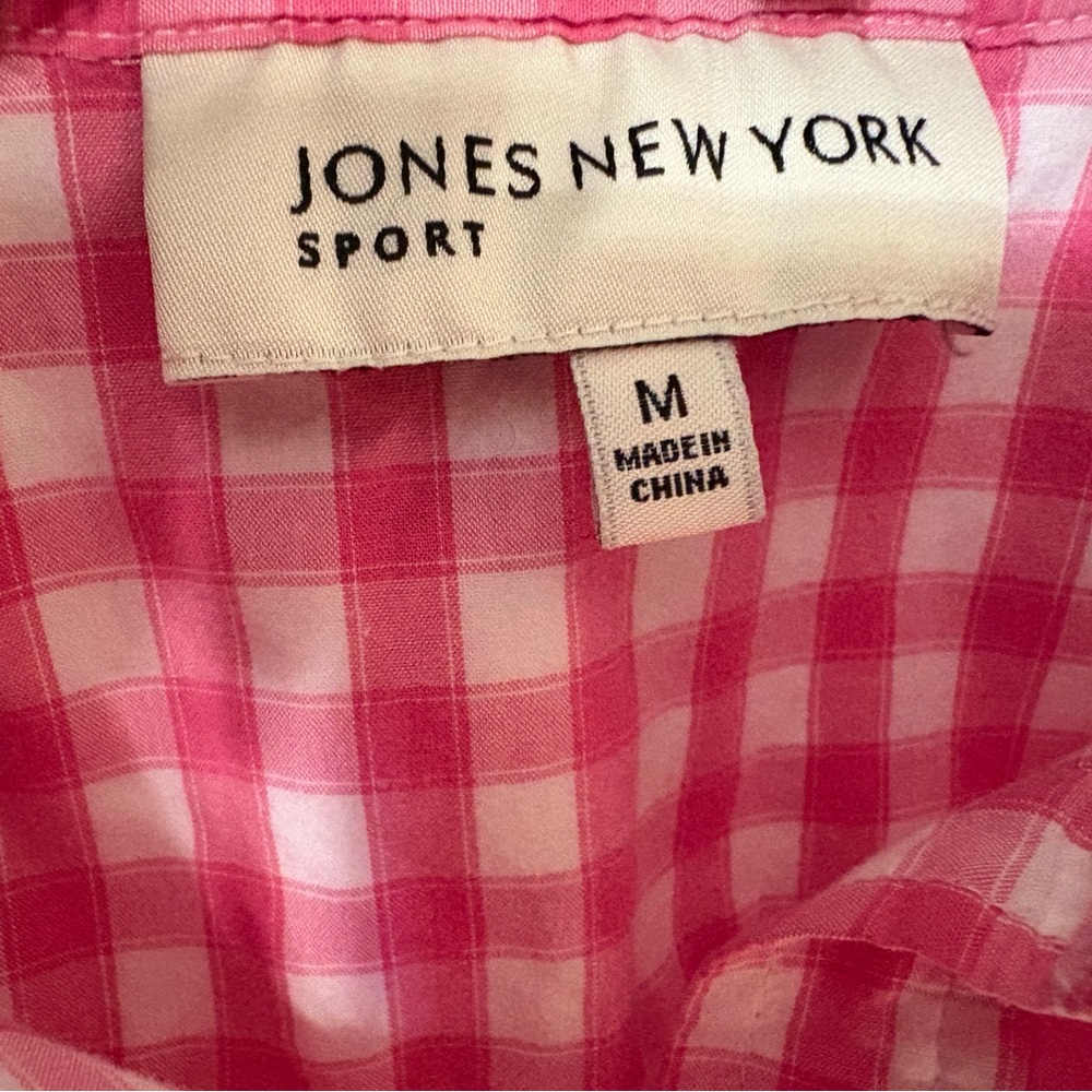 Jones New York Pink Gingham Women’s Button Down Sleeveless Top. - Picture 9 of 9